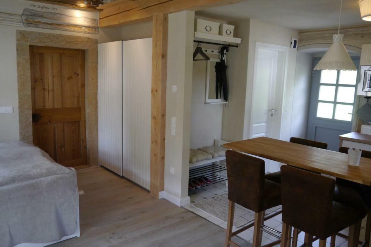 Ferienwohnung "Alte Bauernstube" マイセン エクステリア 写真
